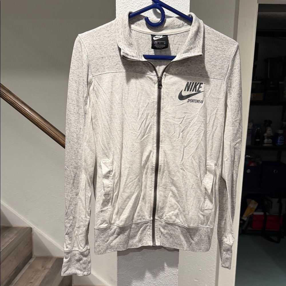Nike Men's Light Gray Sportswear Jacket